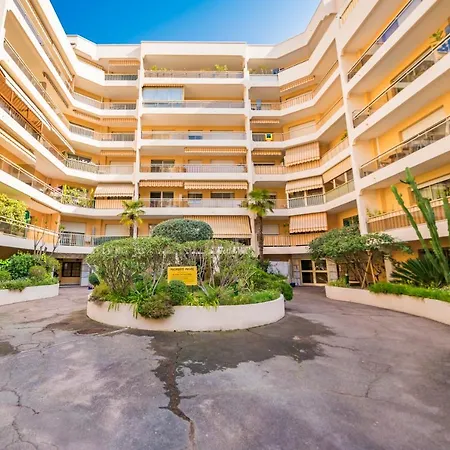 50m Monaco - Grimaldi Forum - Larvotto - Ai *